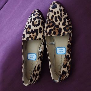 Cheetah print dress shoes size 8 1/2